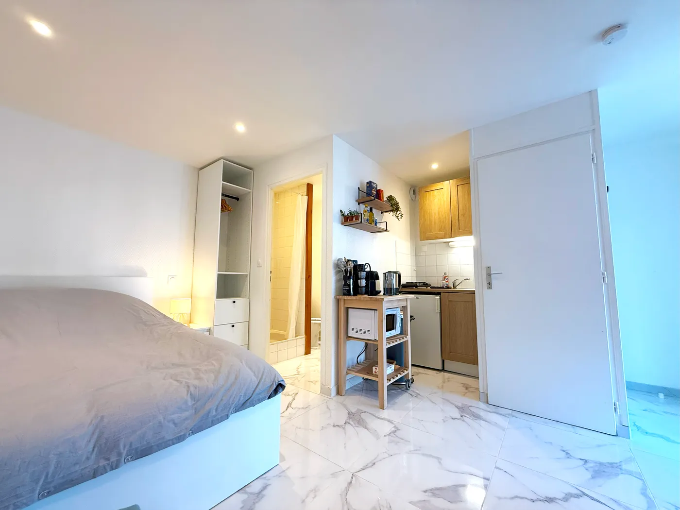 Salon cosy pour se détendre ou télétravailler